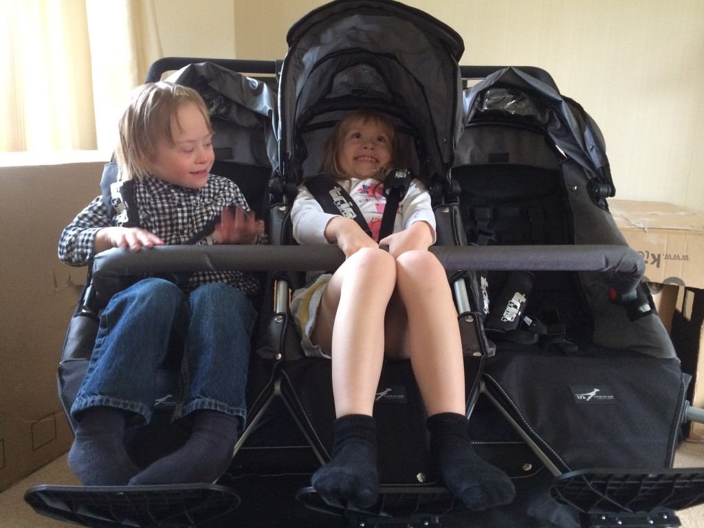 trio twist triple stroller