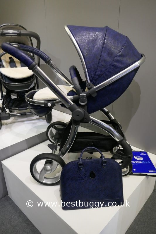 egg pram navy blue